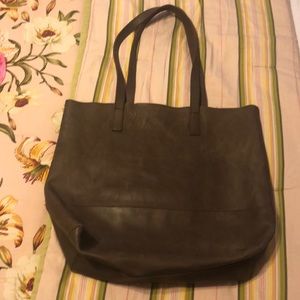 Able Classic Tote